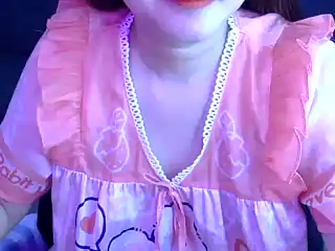 Bee 2k online show from 7, 11, 2025