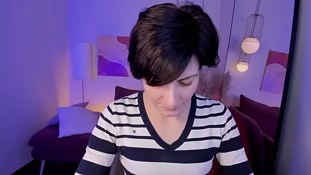 Snapshot of LorenDaze chatting on 22, 12, 2025 LorenDaze online show from 22, 12, 2025