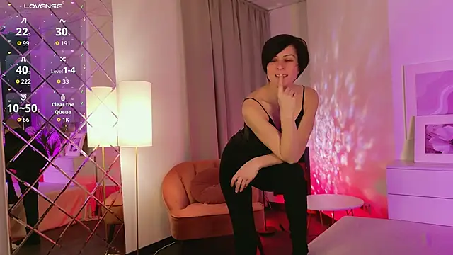 Snapshot of LorenDaze chatting on 4, 2, 2026 LorenDaze online show from 4, 2, 2026