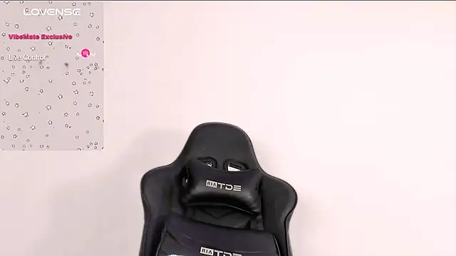 LuisaVinasco online show from 15, 12, 2024