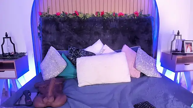 Karlagonzales  online show from 12, 4, 2026