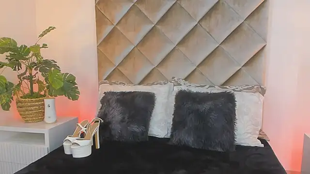 malaia hills online show from 7, 4, 2026