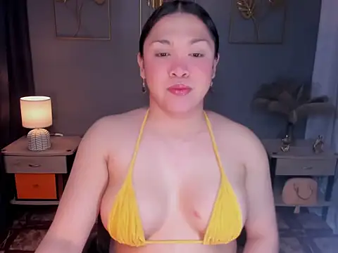 MaxeneCullens online show from 21, 10, 2025