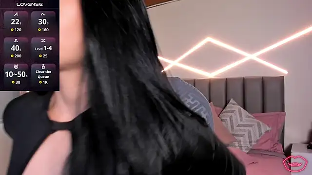 Snapshot of Veronicalanx1 chatting on 27, 5, 2026 Veronicalanx1 online show from 27, 5, 2026