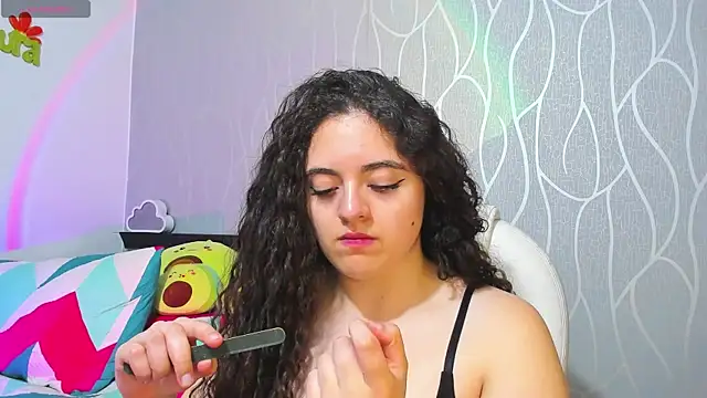 AshleyKim  online show from 12, 2, 2026