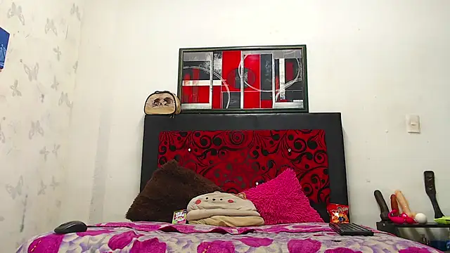 Snapshot of LexiStone_ chatting on 24, 10, 2025 LexiStone  online show from 24, 10, 2025