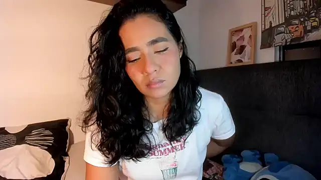 Snapshot of valeryvegas_2 chatting on 8, 11, 2025 valeryvegas 2 online show from 8, 11, 2025