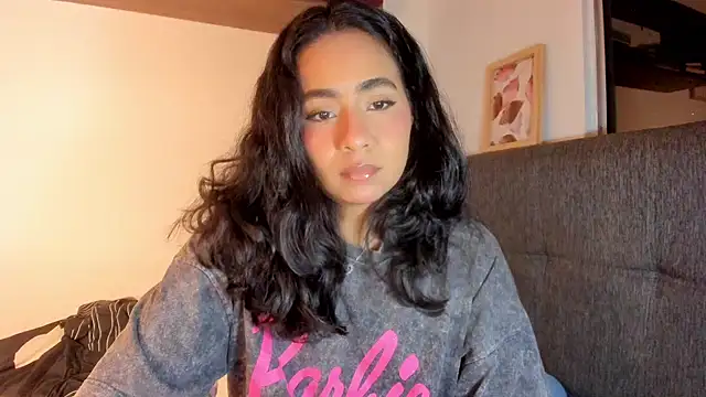 Snapshot of valeryvegas_2 chatting on 10, 11, 2025 valeryvegas 2 online show from 10, 11, 2025