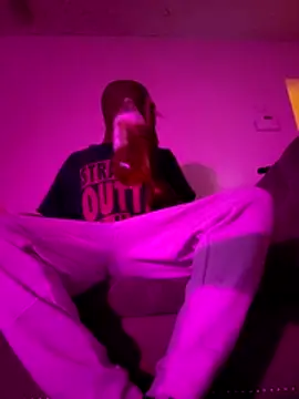 Snapshot of Daddy_hook chatting on 5, 12, 2024 Daddy hook online show from 5, 12, 2024