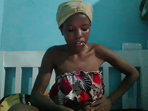 sweetchic  online show from 25, 2, 2025