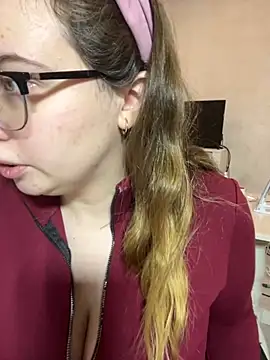 DienkaGreen online show from 20, 11, 2025