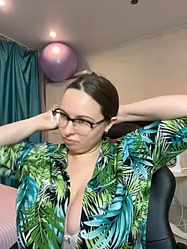 DienkaGreen online show from 2, 8, 2026