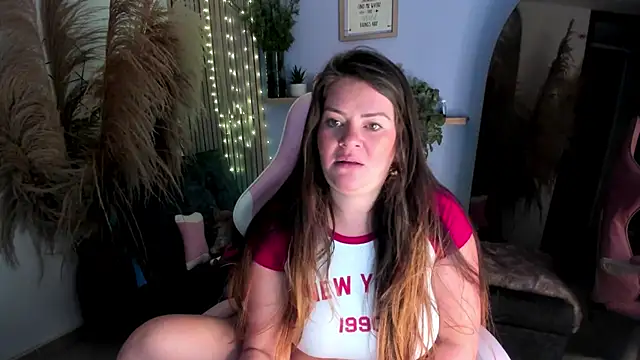 Snapshot of lena_paulxo chatting on 7, 12, 2024 lena paulxo online show from 7, 12, 2024