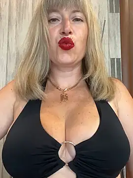 Snapshot of Kittenforyou chatting on 22, 7, 2026 Kittenforyou online show from 22, 7, 2026