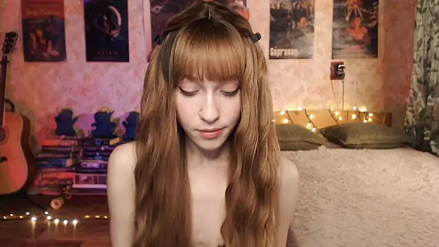 Friendly Ellie online show from 3, 12, 2024