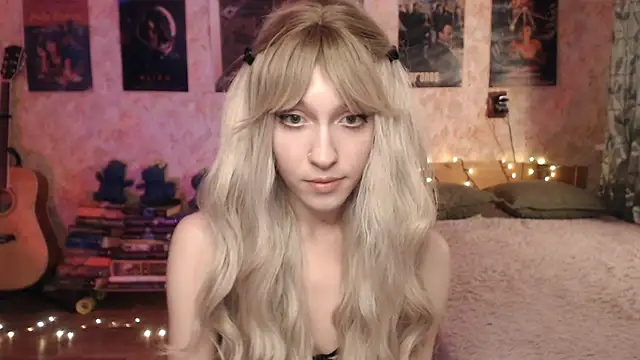 Friendly Ellie online show from 15, 1, 2025