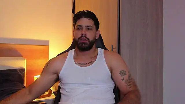 Snapshot of Justyn_Torres chatting on 8, 3, 2025 Justyn Torres online show from 8, 3, 2025