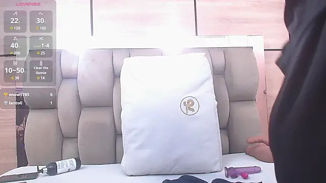 arianna pearl online show from 14, 12, 2024