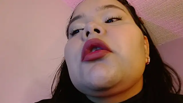 Snapshot of sexychubby___ chatting on 8, 7, 2026 sexychubby online show from 8, 7, 2026