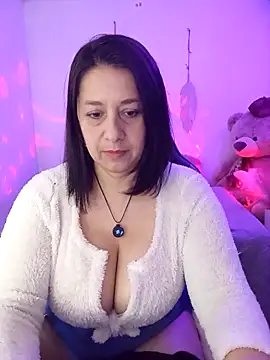 camilalatti online show from 19, 4, 2026
