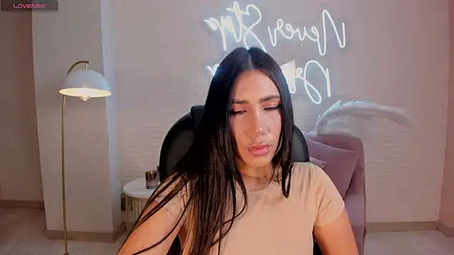 Snapshot of MarieJaneX chatting on 11, 1, 2025 MarieJaneX online show from 11, 1, 2025