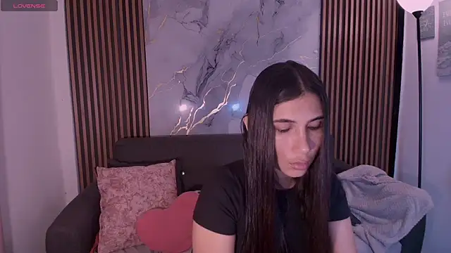 Snapshot of MarieJaneX chatting on 18, 10, 2025 MarieJaneX online show from 18, 10, 2025
