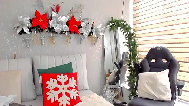 EmmaFerrary online show from 7, 1, 2026