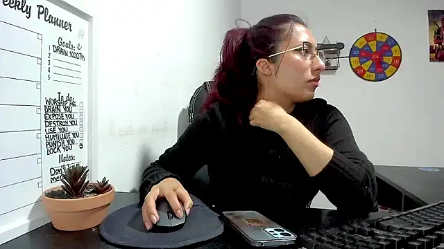 Snapshot of Scarlett_Sen chatting on 2, 12, 2024 Scarlett Sen online show from 2, 12, 2024