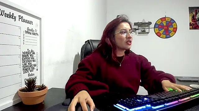 Snapshot of Scarlett_Sen chatting on 13, 12, 2024 Scarlett Sen online show from 13, 12, 2024