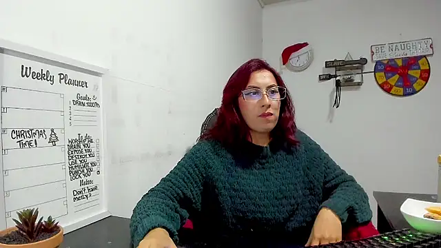 Snapshot of Scarlett_Sen chatting on 19, 12, 2024 Scarlett Sen online show from 19, 12, 2024
