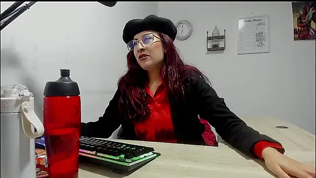 Snapshot of Scarlett_Sen chatting on 5, 3, 2025 Scarlett Sen online show from 5, 3, 2025