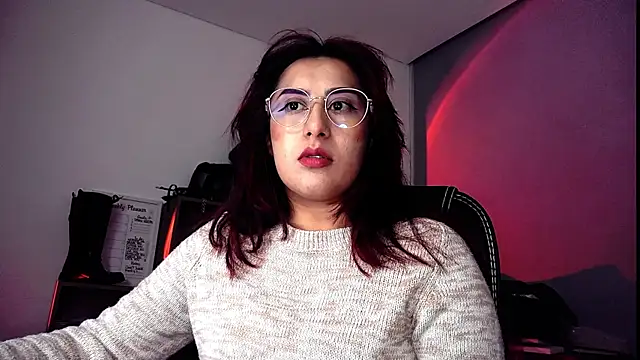 Snapshot of Scarlett_Sen chatting on 12, 9, 2025 Scarlett Sen online show from 12, 9, 2025