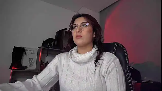 Snapshot of Scarlett_Sen chatting on 17, 9, 2025 Scarlett Sen online show from 17, 9, 2025