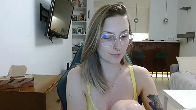 illusorycat online show from 18, 9, 2025