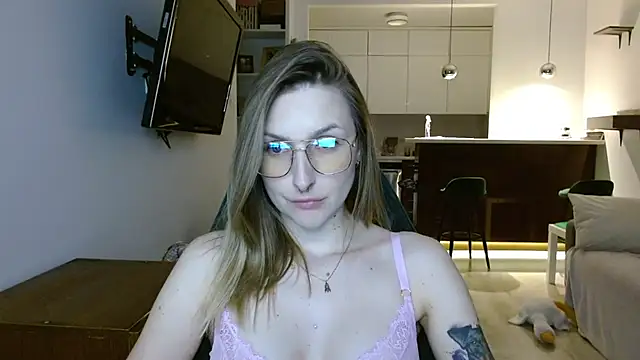 illusorycat online show from 3, 10, 2025