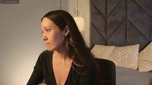 Snapshot of AgnesGoddess chatting on 2, 5, 2026 AgnesGoddess online show from 2, 5, 2026