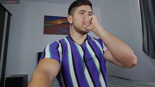 Snapshot of Arilas_ chatting on 4, 11, 2025 Arilas online show from 4, 11, 2025