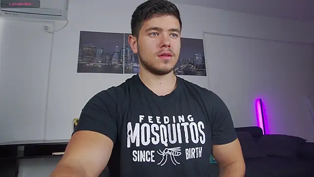 Snapshot of Arilas_ chatting on 9, 11, 2025 Arilas online show from 9, 11, 2025