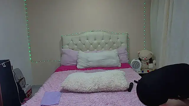 candycarson1 online show from 5, 3, 2026