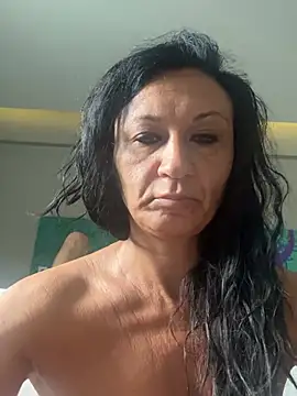 Snapshot of Luna-77 chatting on 17, 7, 2026 Luna-77 online show from 17, 7, 2026