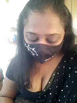 sexynayan23 online show from 10, 3, 2026