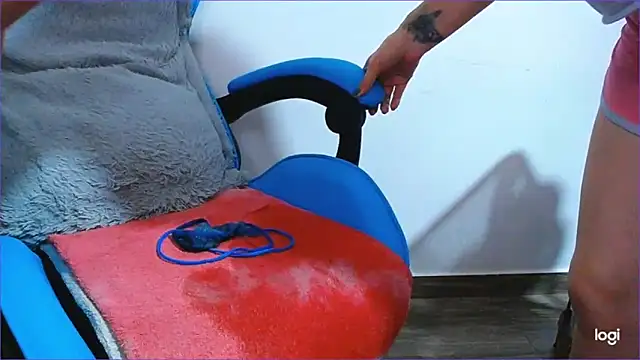 klylls squirt  online show from 4, 2, 2025