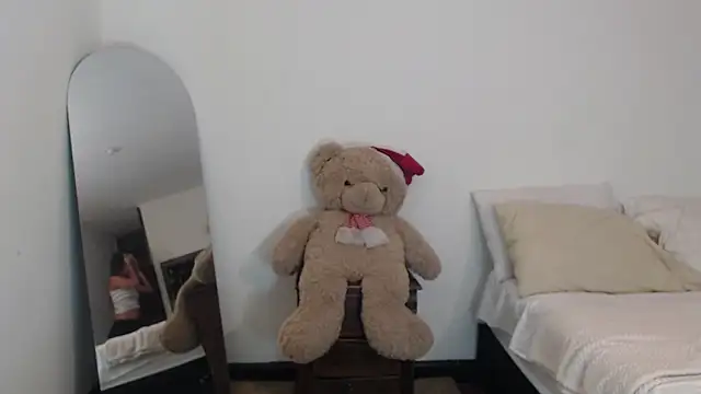 ValienteGirl  online show from 7, 3, 2026