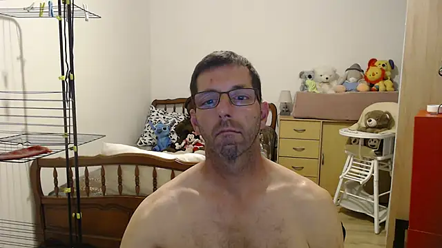 Snapshot of steph19x5 chatting on 13, 5, 2026 steph19x5 online show from 13, 5, 2026