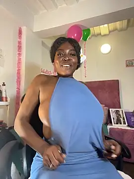 karinacortes online show from 15, 4, 2026