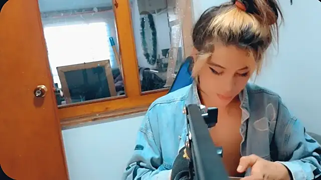 Snapshot of stormytt_ chatting on 18, 12, 2024 stormytt online show from 18, 12, 2024