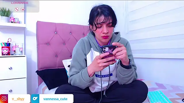 Vannessa  Shy online show from 26, 9, 2025