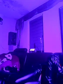 Snapshot of Crystalbitchx chatting on 21, 12, 2024 Crystalbitchx online show from 21, 12, 2024
