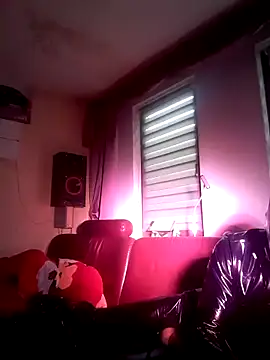 Snapshot of Crystalbitchx chatting on 16, 2, 2025 Crystalbitchx online show from 16, 2, 2025