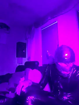 Crystalbitchx online show from 8, 1, 2026